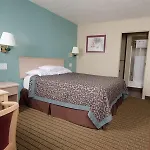 Days Inn By Wyndham Portland Central