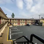 Days Inn By Wyndham Portland Central