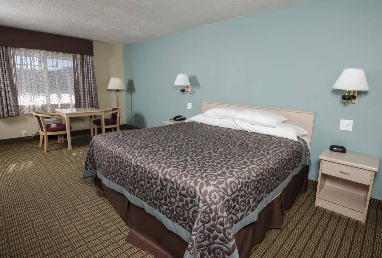 Days By Wyndham Hotel Portland